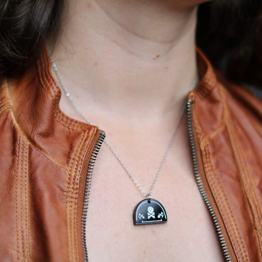 Skull & Crossbones Black Necklace